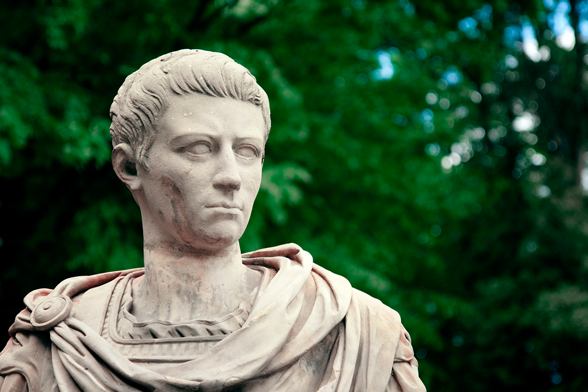 Калигула (правил в 37-41 годах н.э.)