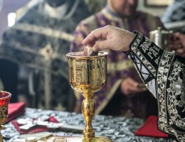Как кагор из Франции был принят Российской православной церковью