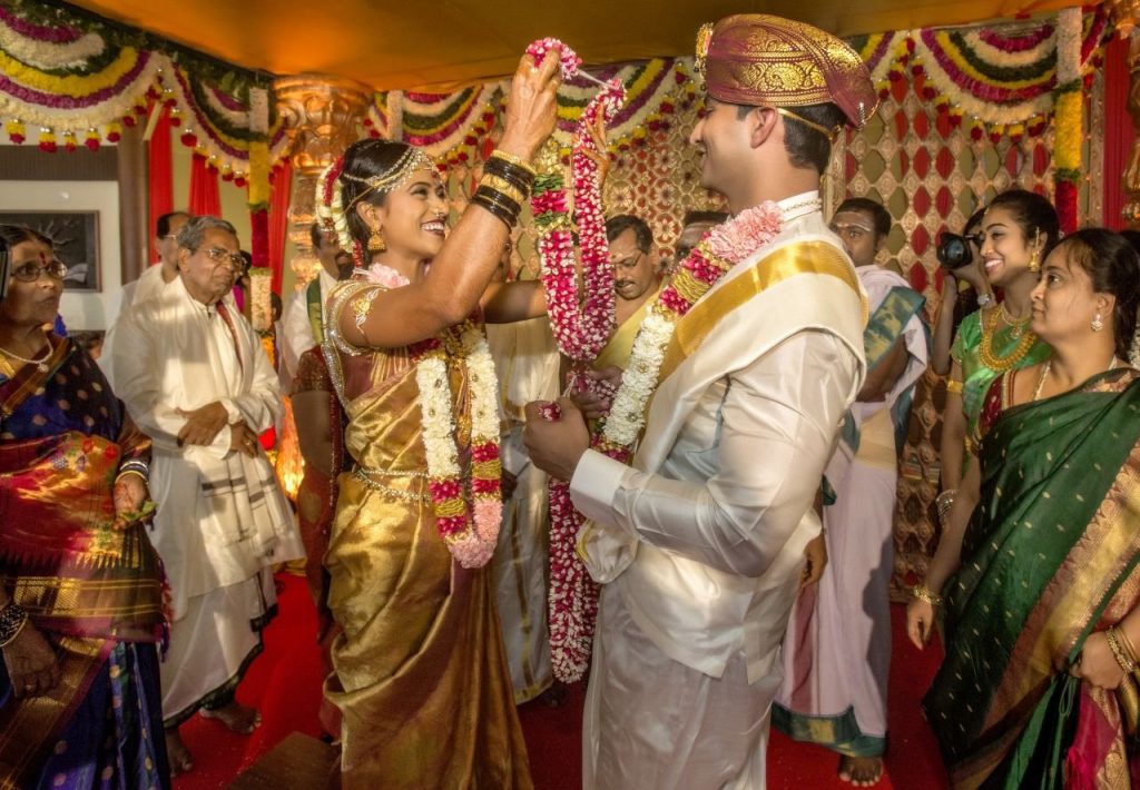 5 странных и уникальных индийских свадебных обычаев