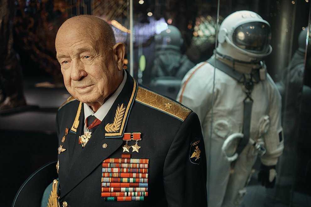 Алексей Леонов